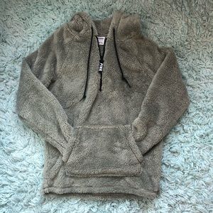 NWOT VS PINK Teddy Half-Zip 🐻